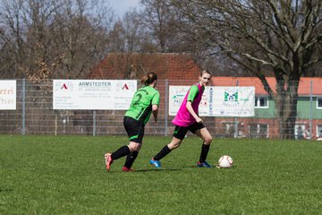 Bild 30 - Frauen Schmalfelder SV - TSV Siems : Ergebnis: 1:0